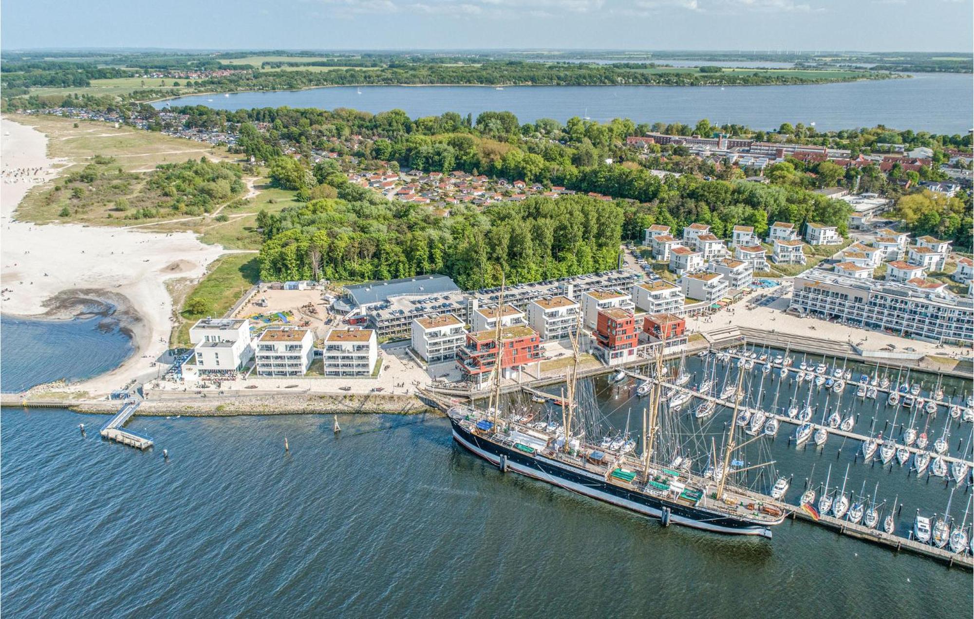 Lovely Apartment In Luebeck Travemuende With Sauna エクステリア 写真